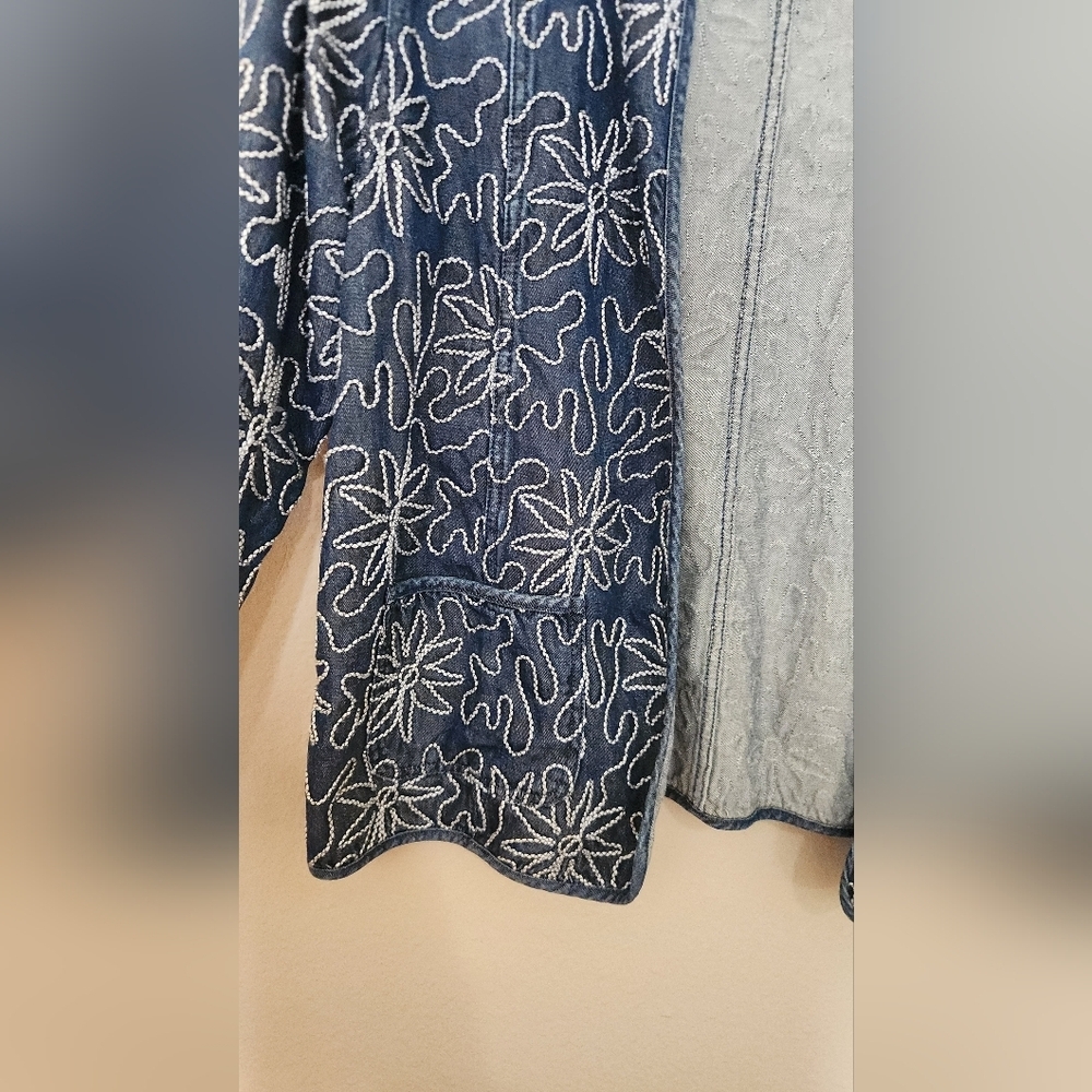 Embroidered Open Front Jacket Size Medium - Picture 3 of 7